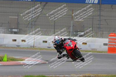 media/Oct-15-2022-Fastrack Riders (Sat) [[9a18b22502]]/Level2/Turn 9 1130am/
